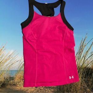 Under Armour shelf bra running tank